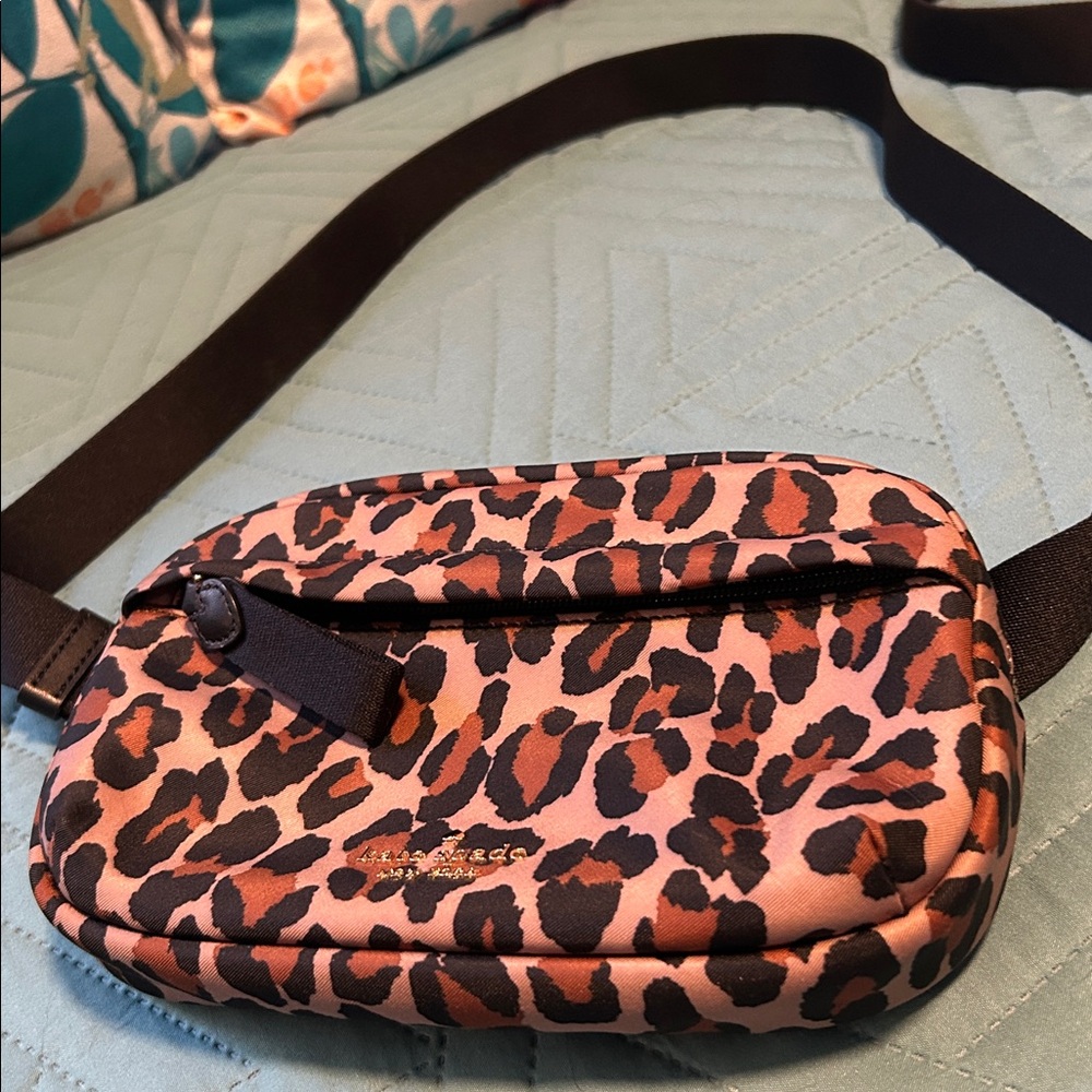 Kate Spade Chelsea leopard print crossbody